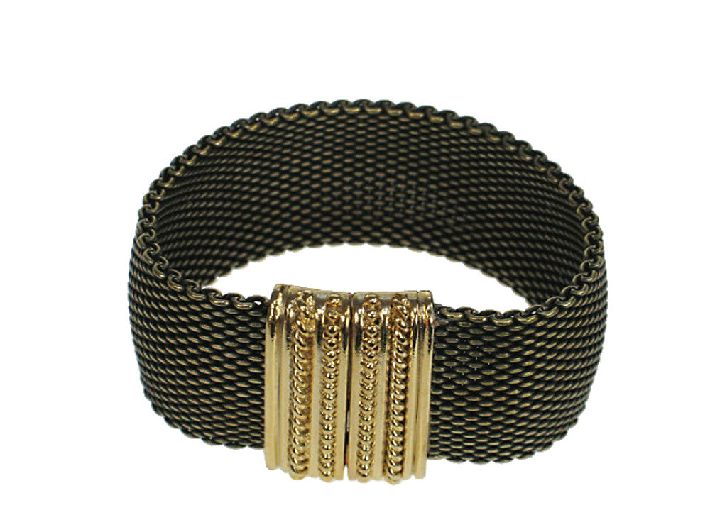 Thick Mesh Bracelet with Textured Magnetic Clasp